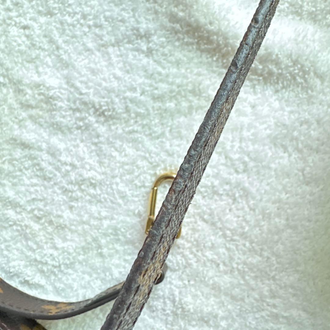 Louis VuittonM484875 モノグラムショルダーバッグ