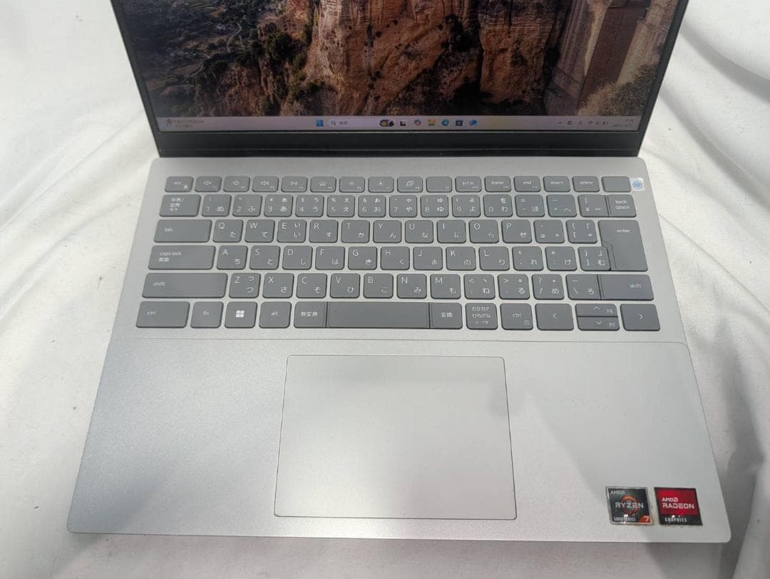 Windowsノート本体 Dell Inspiron 14 Ryzen7/16GB/SSD/Win11