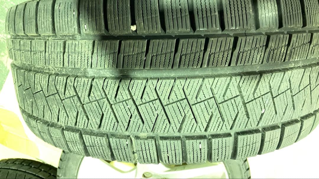 VOLVO 18インチ スタッドレスタイヤセット