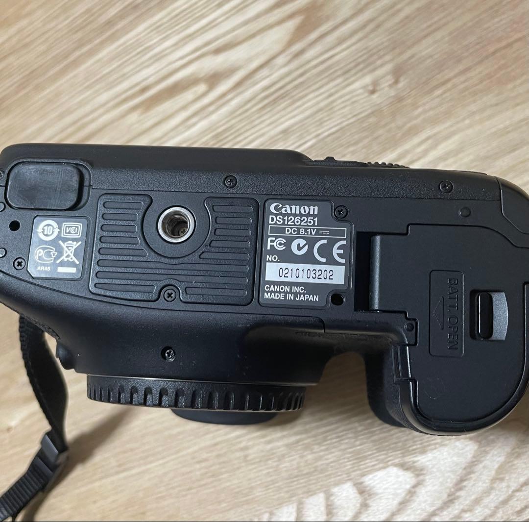 Canon EOS 7D デジタル一眼レフ 15-85mm f/3.5-5.6