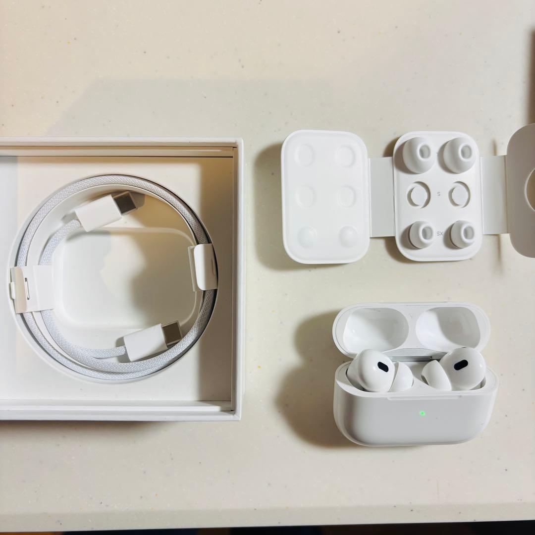 AirPods Pro 本体 ホワイト 充電ケーブル付き タイプCケース