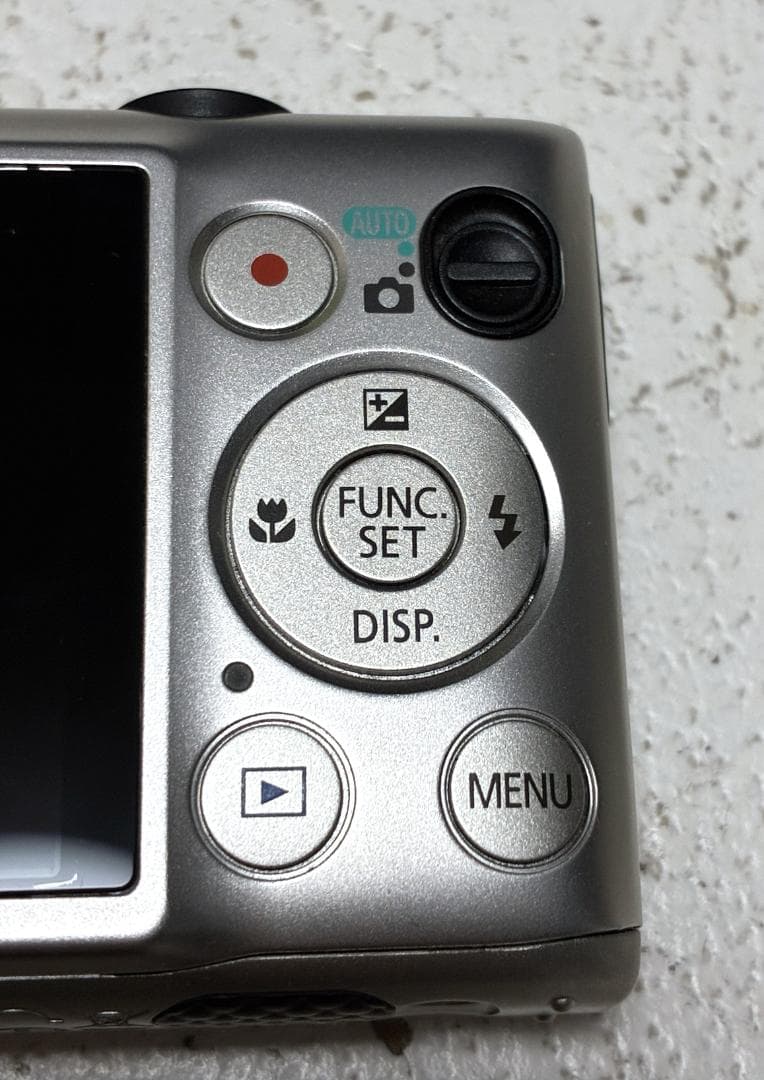 Canon IXY410F デジタルカメラ 本体と付属品