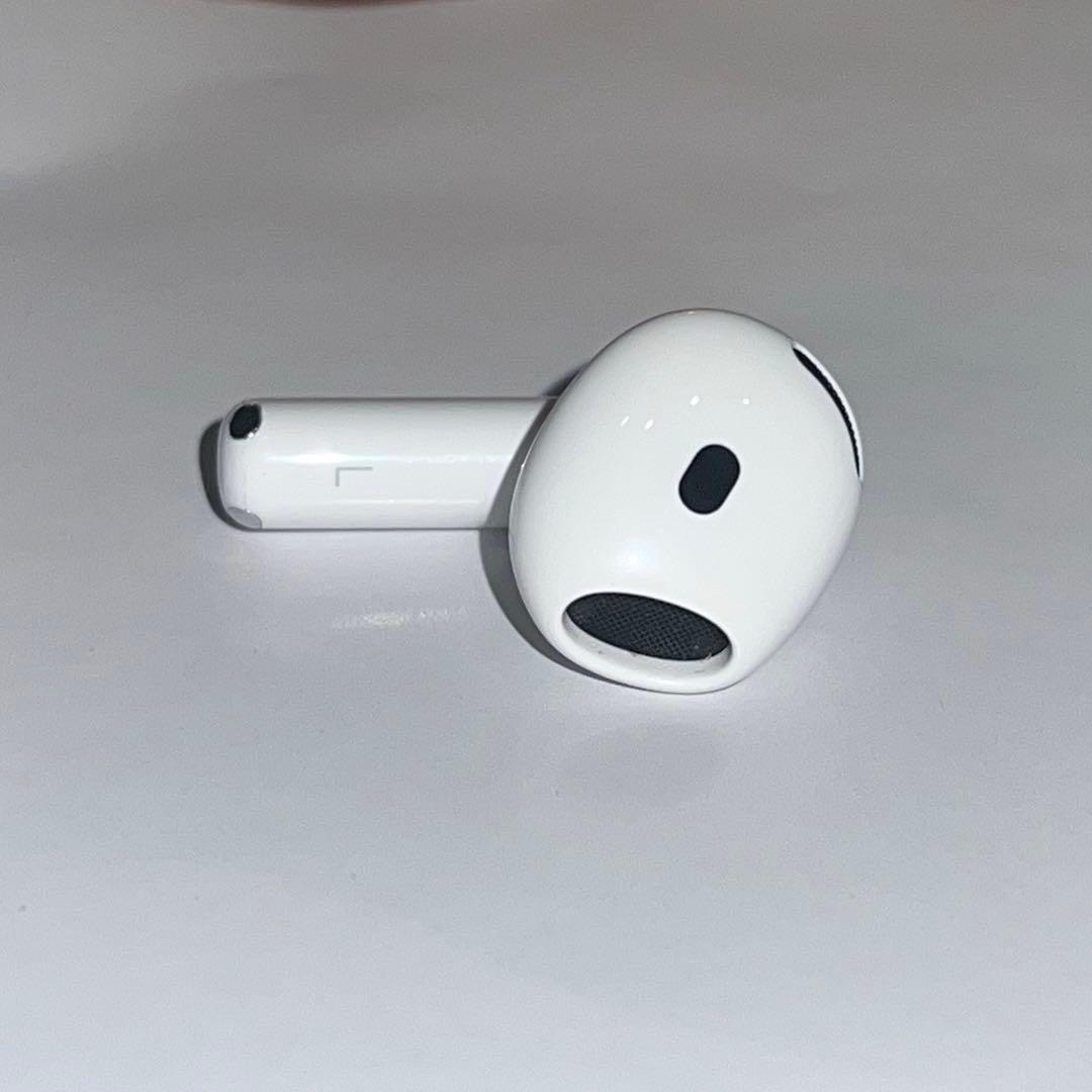 【極美品】AirPods第4世代 左耳　ノイズキャンセリング搭載　A3056