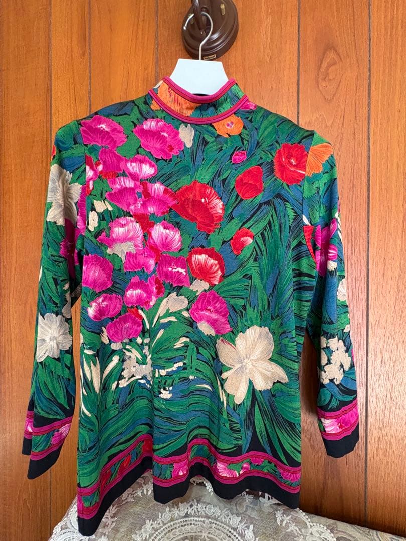 レオナール チュニック 　カットソー　長袖　セーター