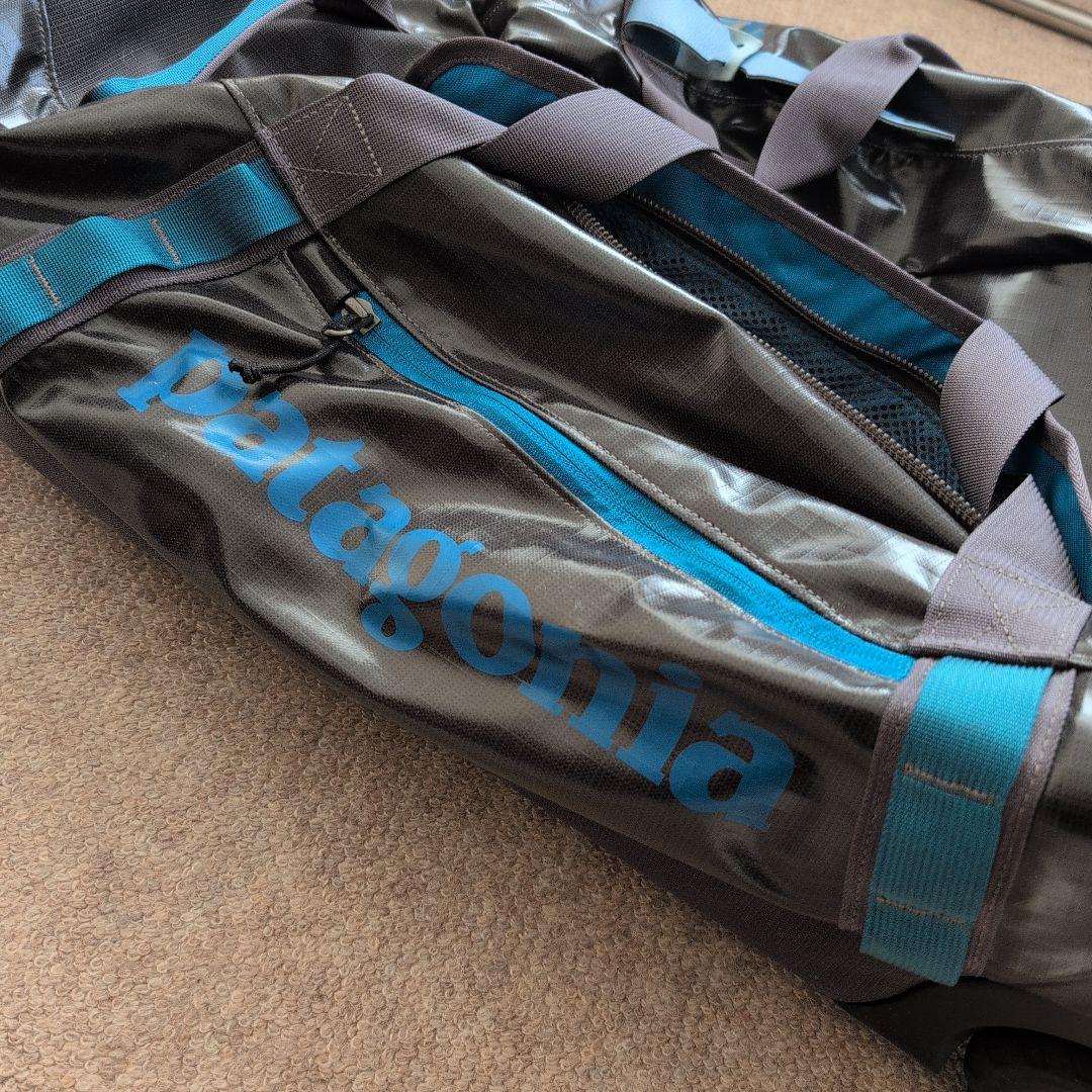 patagonia トラベル キャリーバック 黒/青