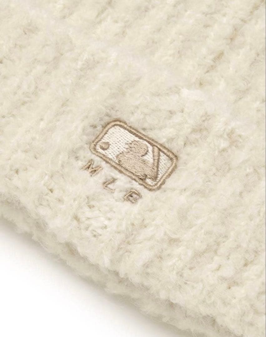 韓国限定　MLBkoreaニット帽 クリーム　ネコ耳