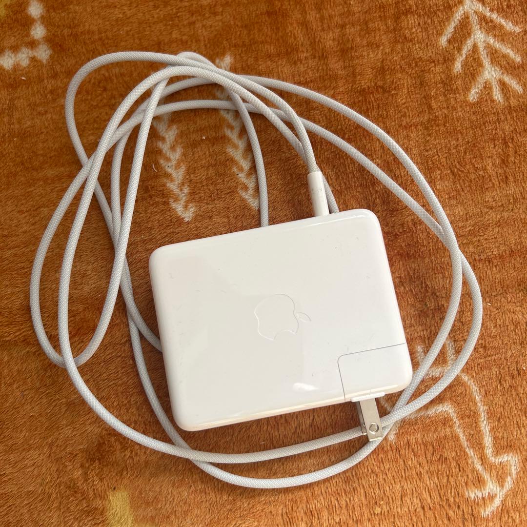 極美MacBookPro 16インチ M1 32/500GB 16コア充放電3回