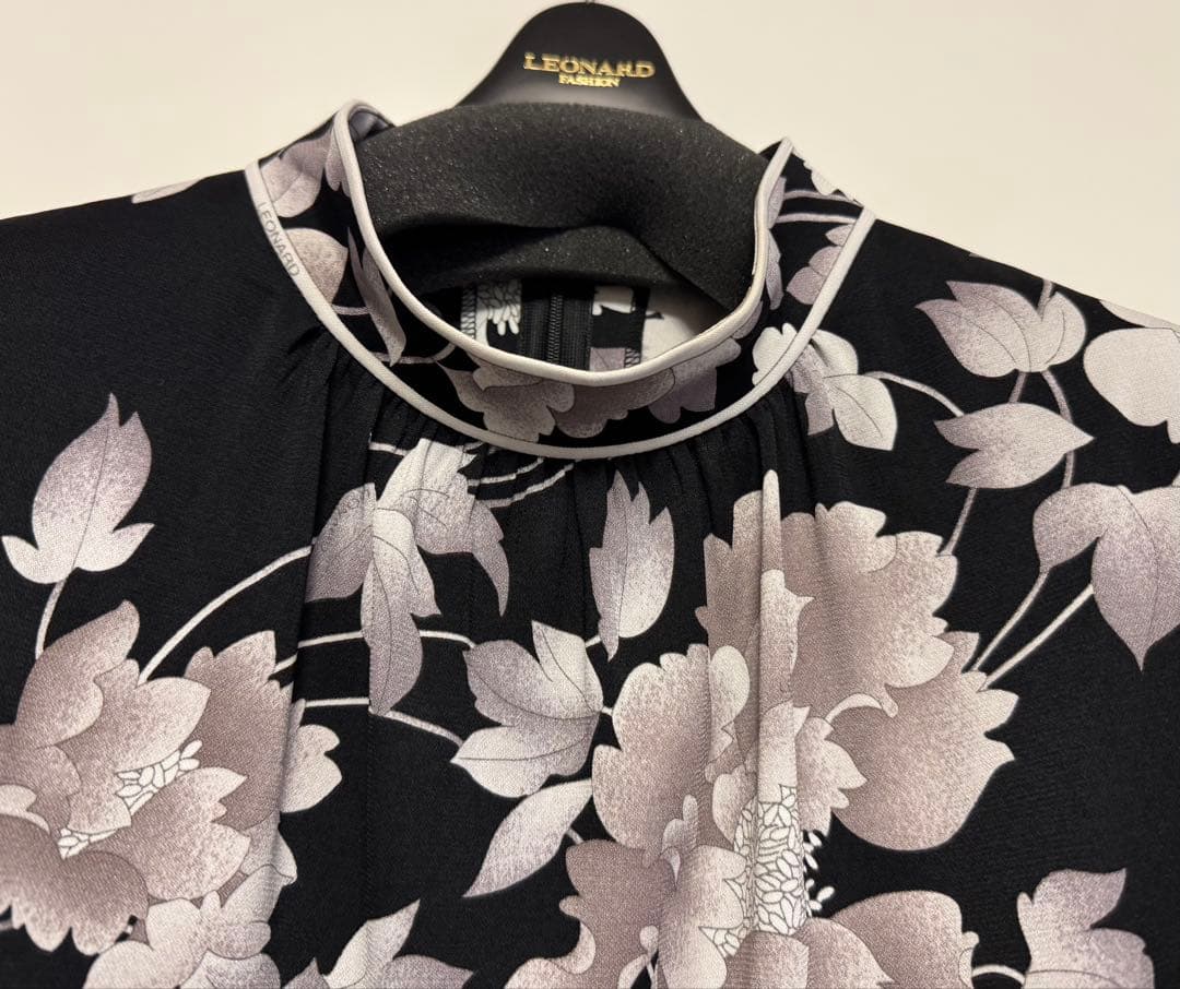 近年未使用に近い❤️42❤️美し過ぎるプリントのチュニック