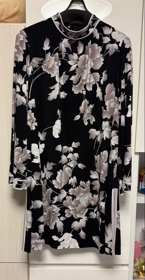 近年未使用に近い❤️42❤️美し過ぎるプリントのチュニック