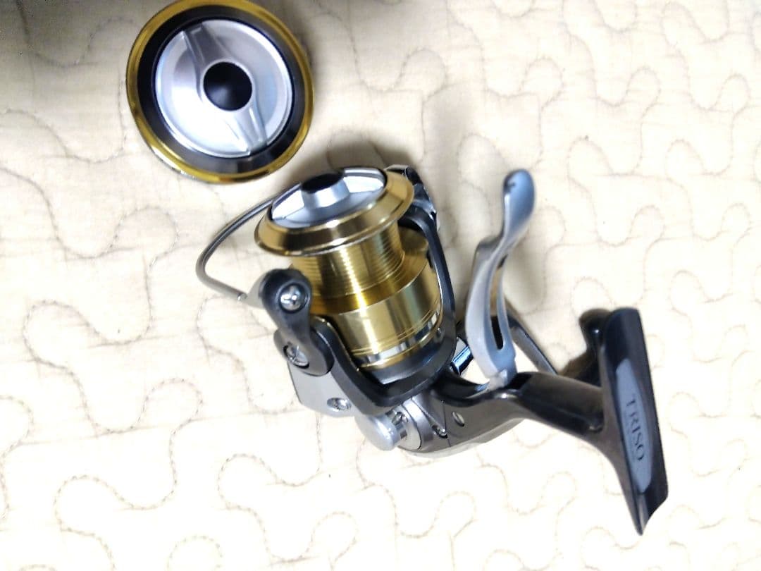 値下げ　ダイワ　07 トライソSHOCK　替えスプールインパルト　2500LBD