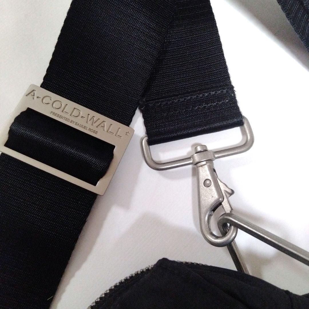 極美品　A-COLD-WALL* ブラックショルダーバッグ