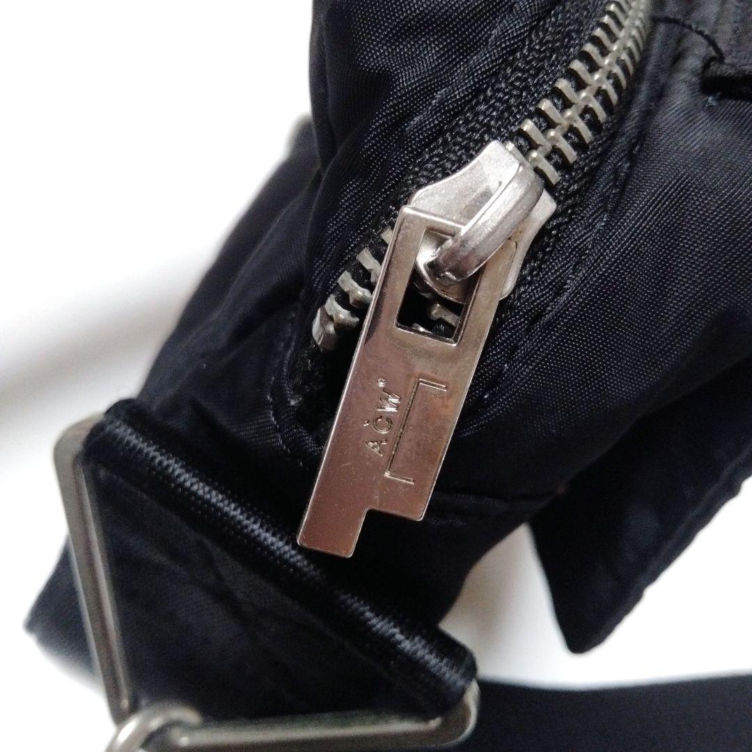 極美品　A-COLD-WALL* ブラックショルダーバッグ