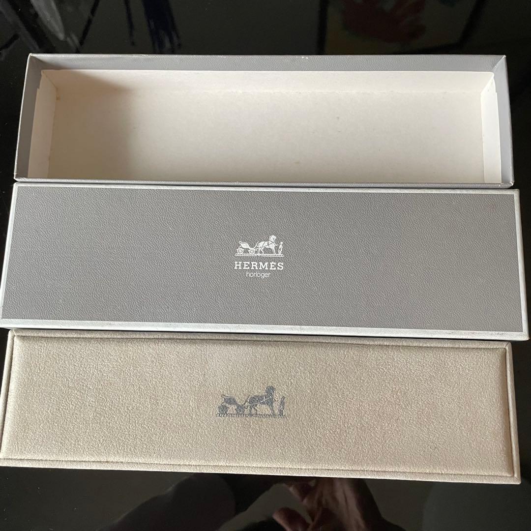 HERMES キャプテンニモ　クオーツ時計 シルバー ゴールド　レディース