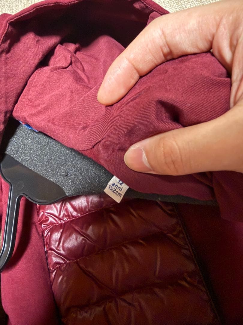 モンクレール キッズ 12A ハイブリッド ダウン パーカー ボルドー セール中