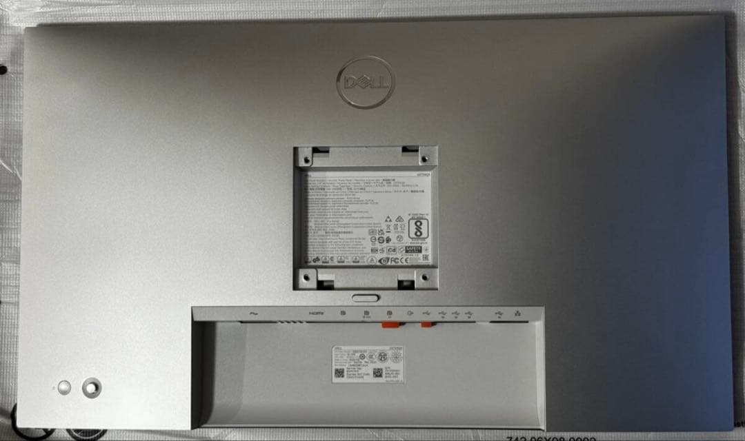 DELL ウルトラシャープモニター　U2723QX 美品