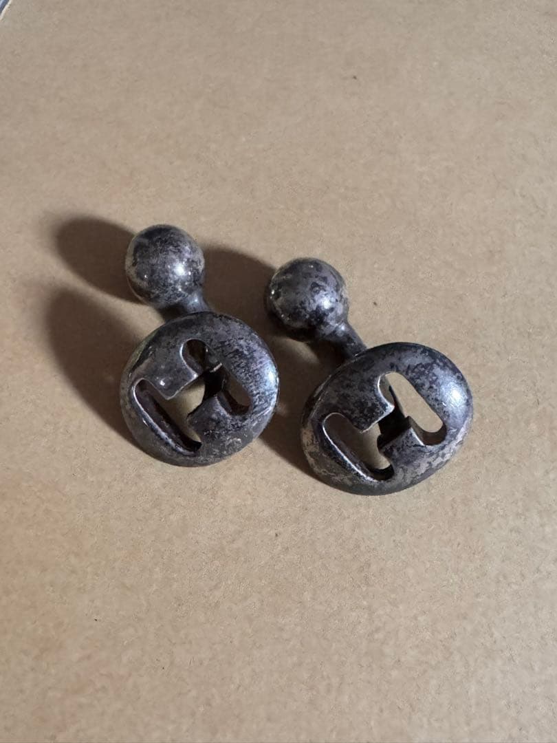 エルメス シルバー カフリンクス カットアウトデザイン