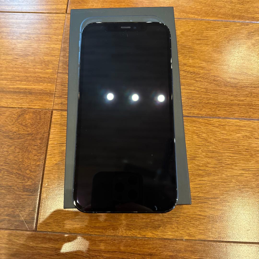 Apple iPhone 12 Pro 128GB バッテリー83%