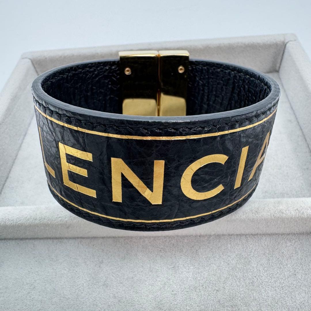 【箱付き】BALENCIAGA バングル　ブレスレット　ゴールド　ブラック　ロゴ