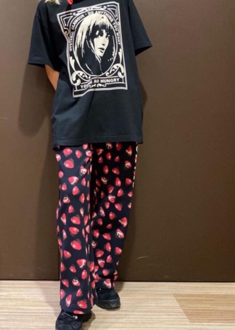 Glamour いちご柄 ストレートパンツ