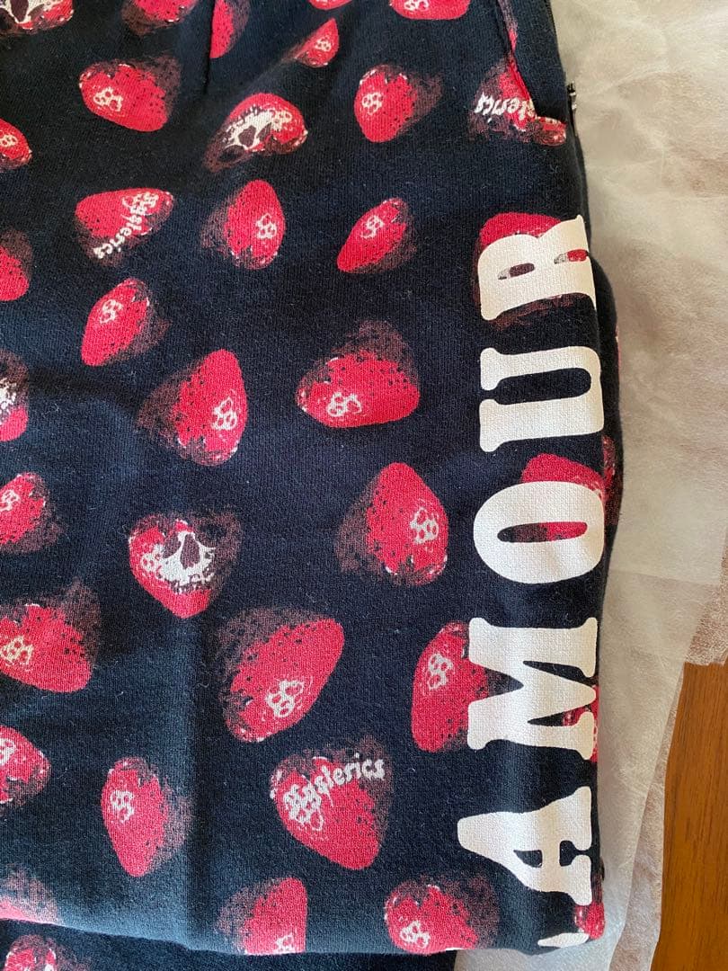 Glamour いちご柄 ストレートパンツ