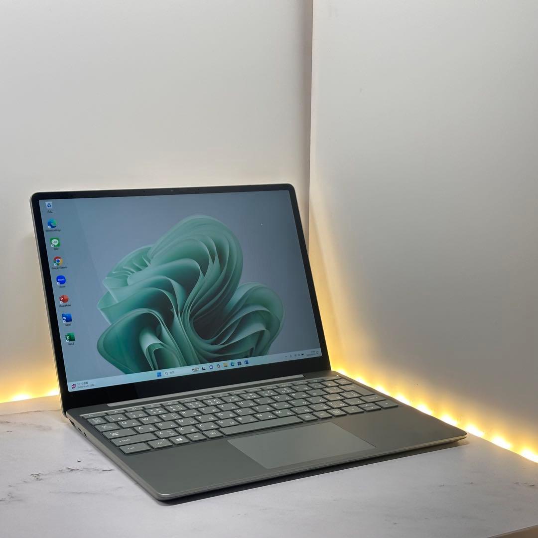 【準新品】Surface Laptop Go2 corei5/8/128