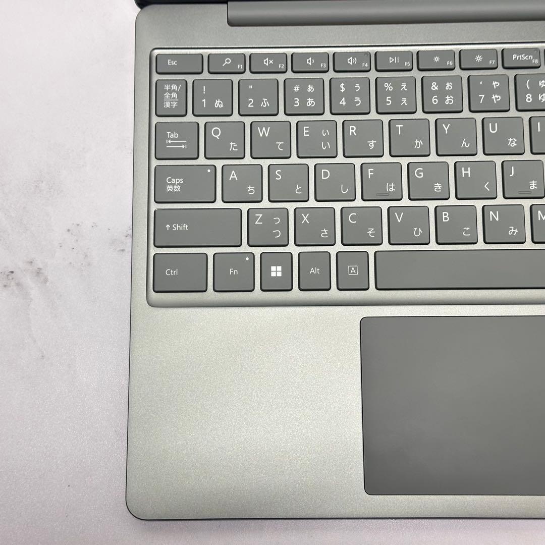 【準新品】Surface Laptop Go2 corei5/8/128