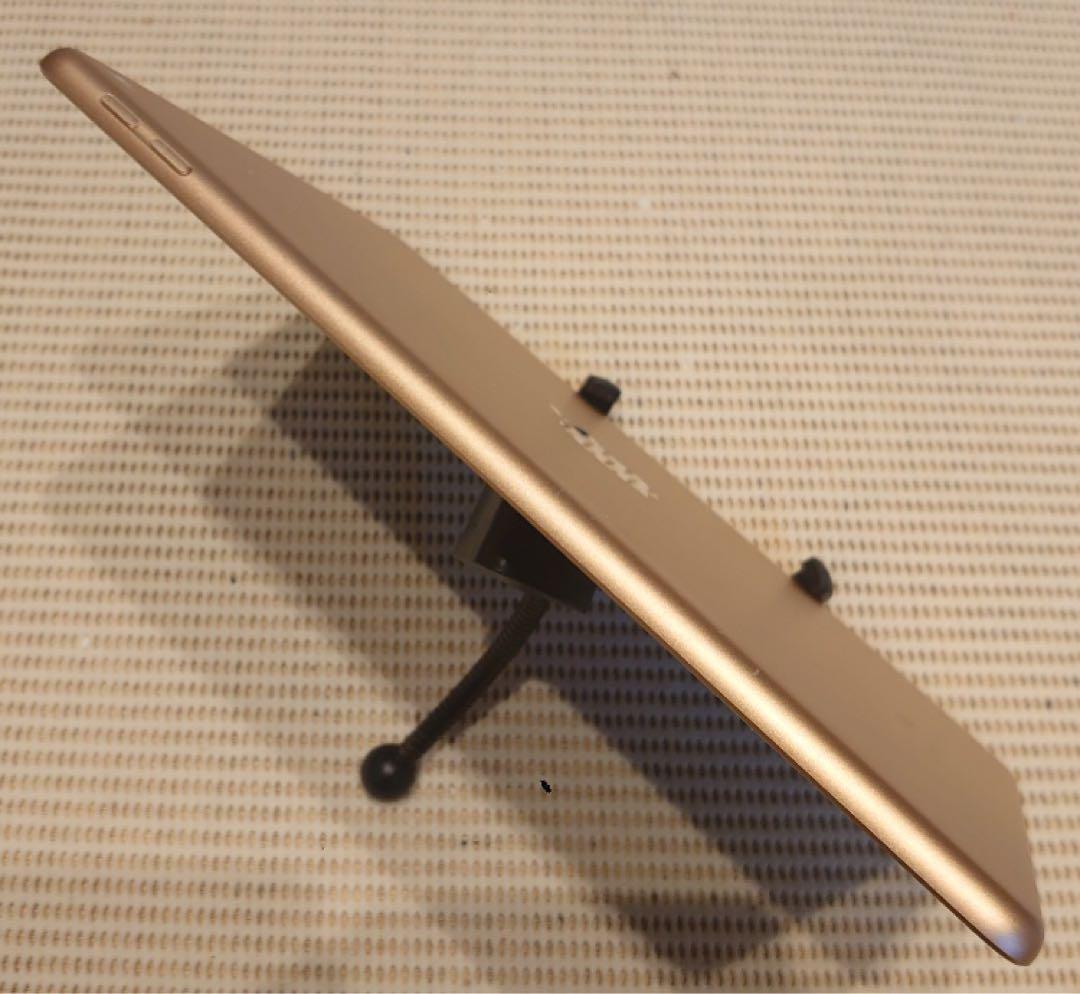 完動品iPad第6世代(A1893)本体128GBゴールド送料込3JMVT