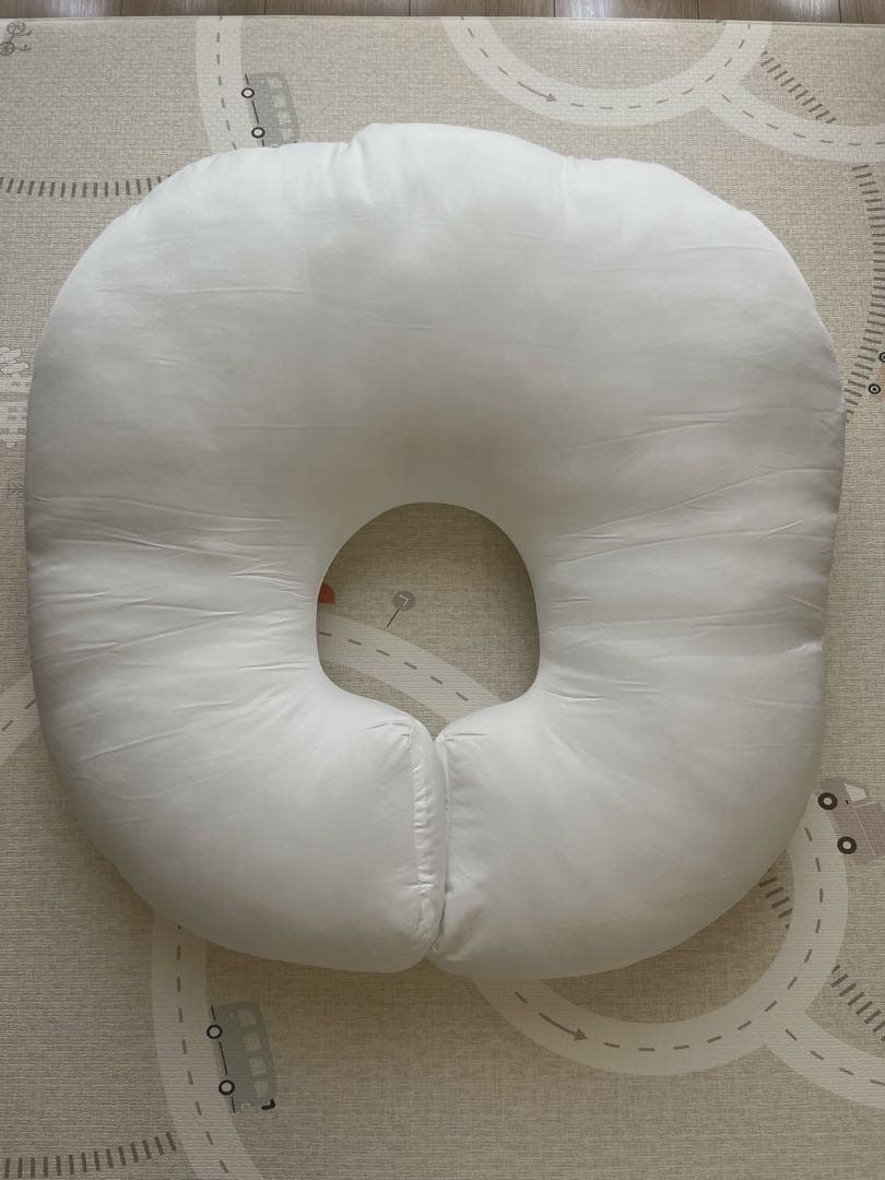 ロトトクッション　ツートンチェリー　収納袋付き