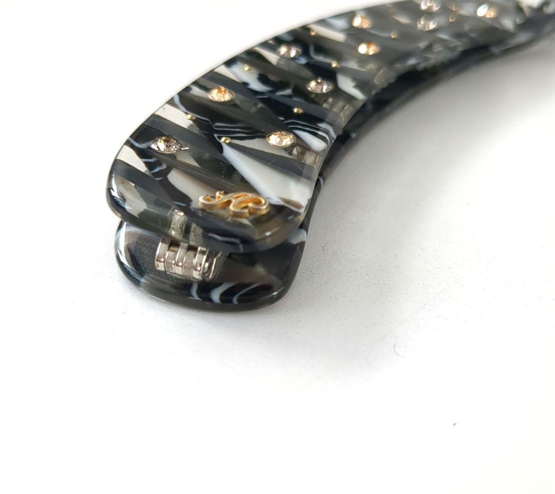 アッカ*バナナクリップ　バレッタ