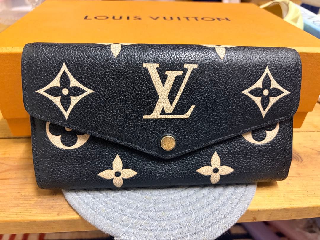 ポルトフォイユ・サラ