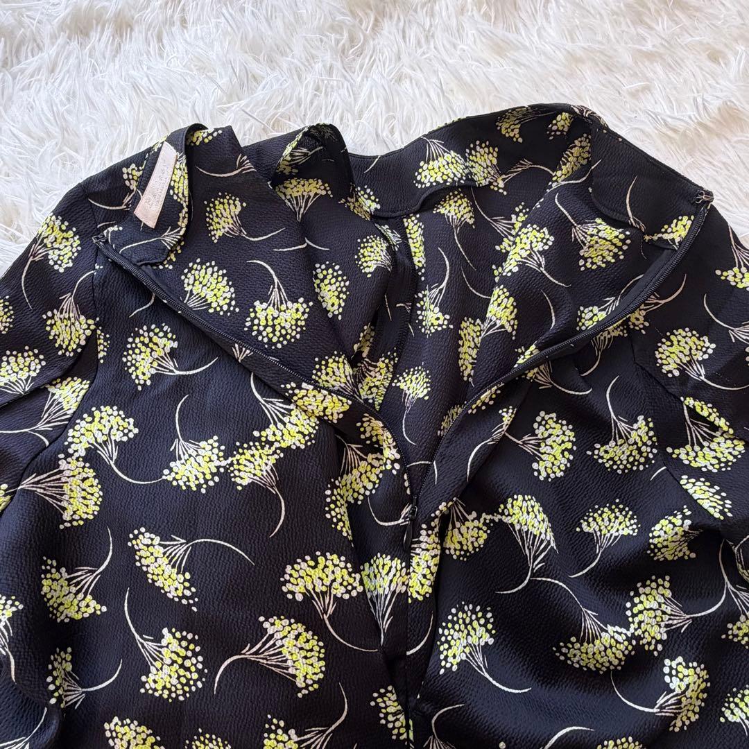 美品　ボールジィ パトリニアプリント バックタックワンピース　トゥモローランド