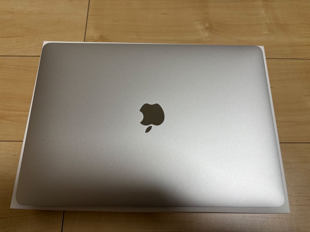 Apple MacBookAir M1 シルバー 16GB/256GB