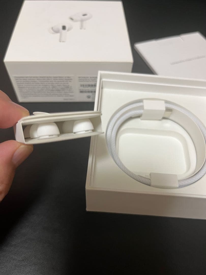 【A】AirPods Pro第2世代 タイプC ホワイト 元箱あり