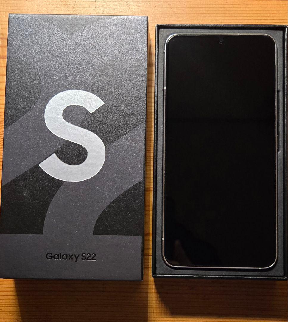 Galaxy S22 256GB ホワイト au版(SiMフリー)