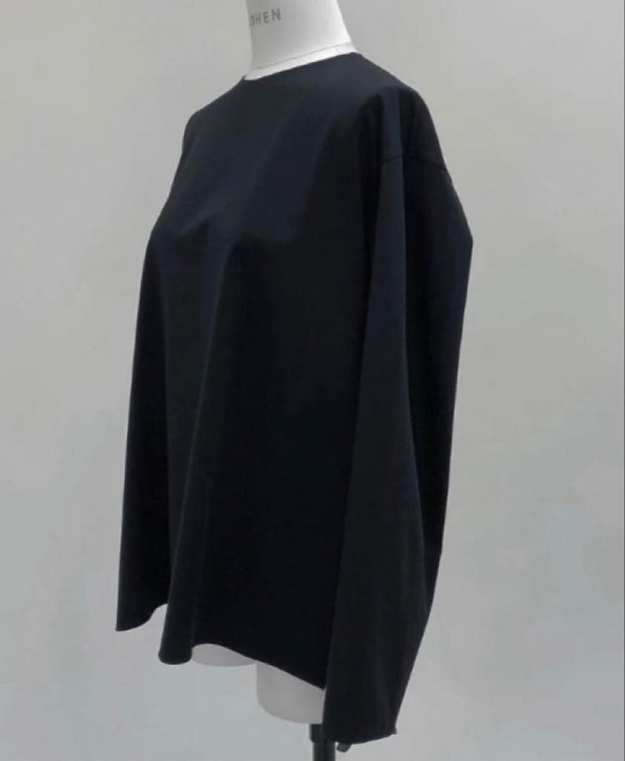 11/16(日)出品終了_LOHEN⭐︎カーブスリーブロングTシャツ美品⭐︎