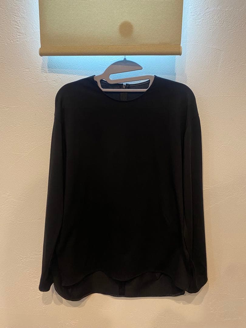 11/16(日)出品終了_LOHEN⭐︎カーブスリーブロングTシャツ美品⭐︎