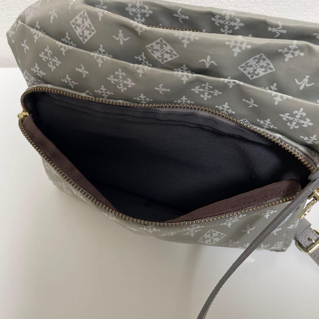 russet ラシット スクエアショルダーバッグ