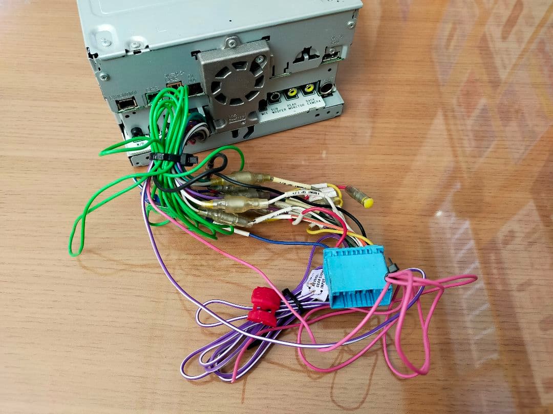 カロッツェリア SDナビ AVIC-RZ300 ワンセグ/DVD