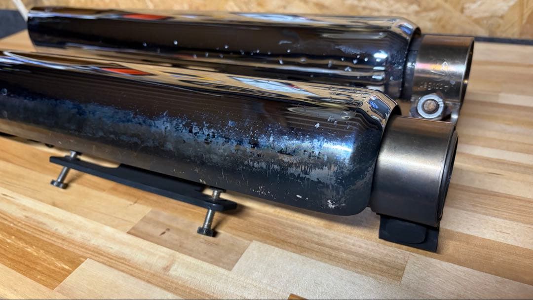 2007～2017 ソフテイル 3インチ・ツインスラッシュ スリップオンマフラー