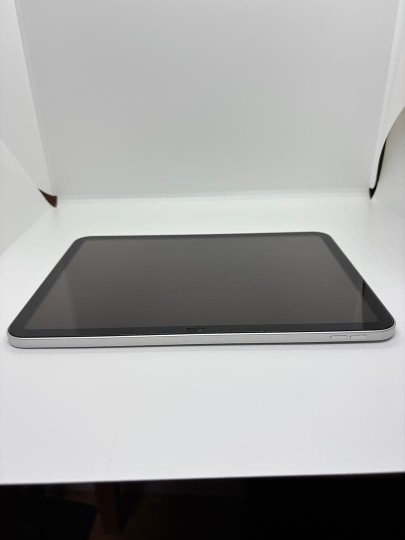 iPad無印 Wi-Fiモデル256GB 11インチＡ16 シルバー