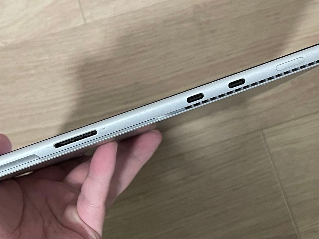 【ジャンク品】Microsoft Surface Pro 8 1982 LTE