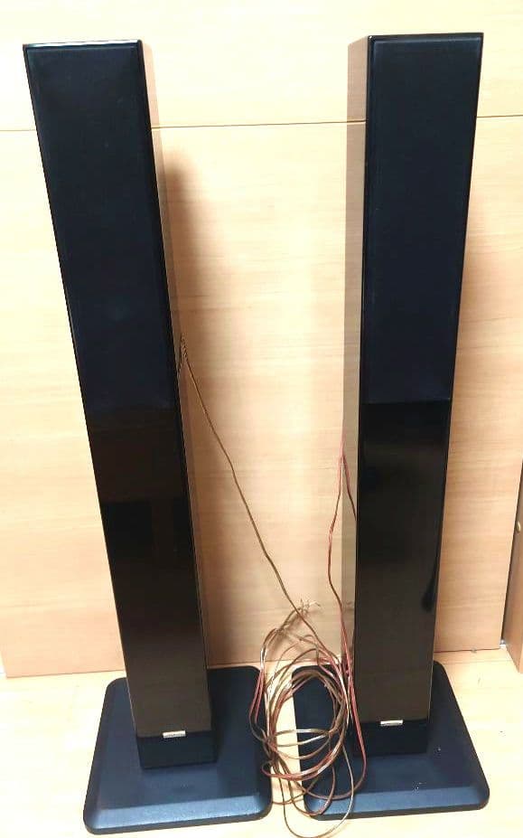 ONKYO. D-108E スタンド型スピーカー 黒ケーブル付き