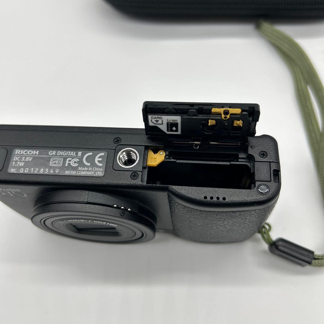 GR DIGITAL Ⅲ RICOHコンパクトカメラ