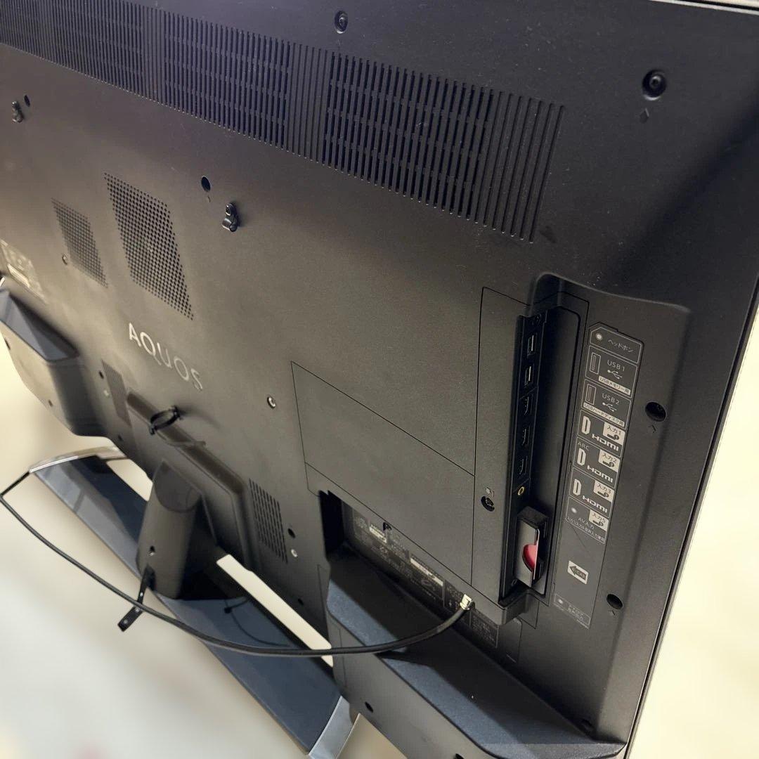 SHARP　50インチ液晶テレビ