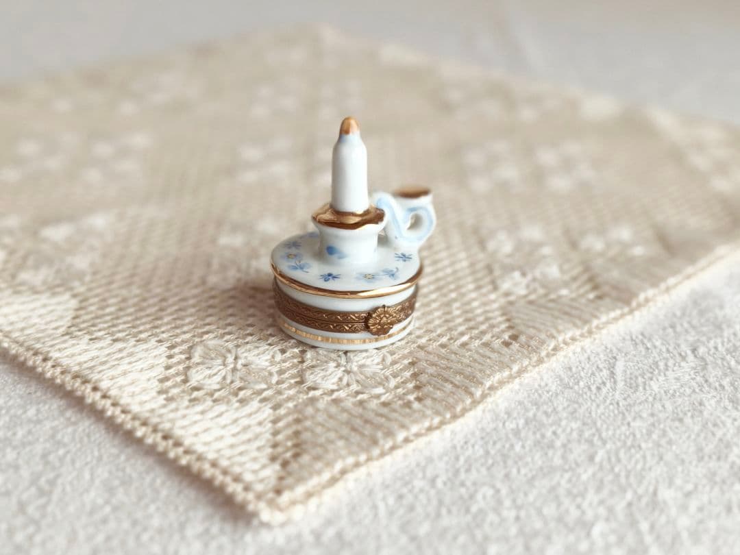 * vintage case ❀ 陶器製 キャンドル型の ジュエリーケース