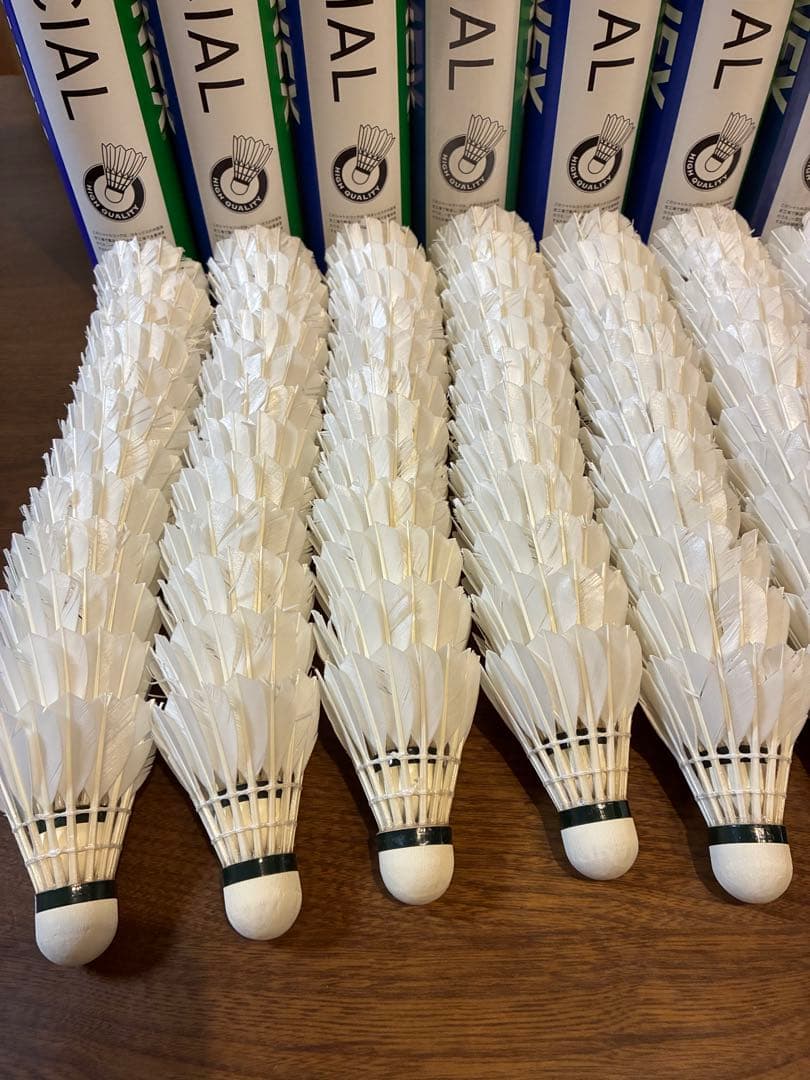 YONEX　NEW OFFICIAL 120球　①