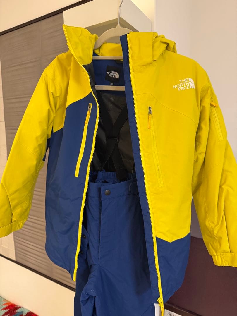 The North Face 子ども用スキーウェア 上下セット