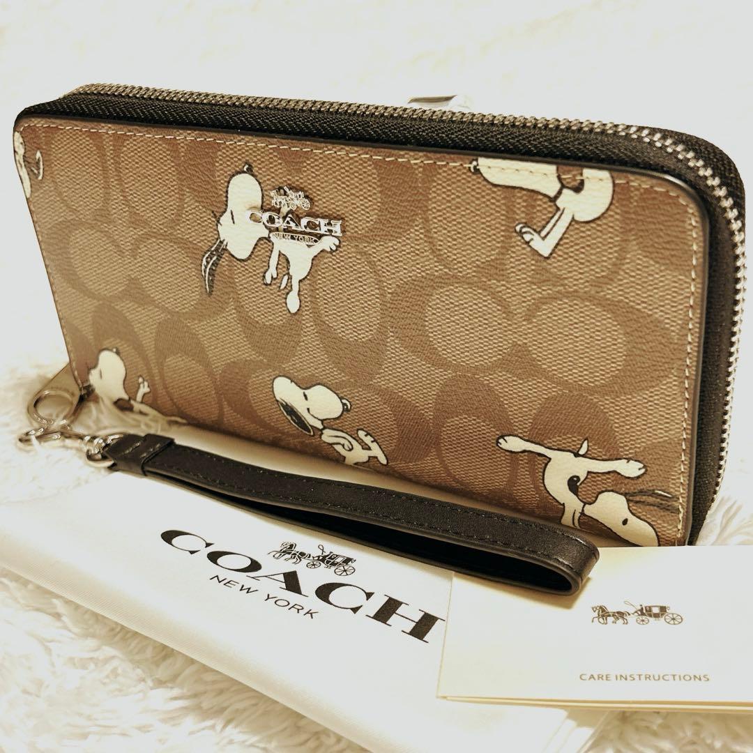 新品✨COACH スヌーピー 長財布 ラウンドファスナー