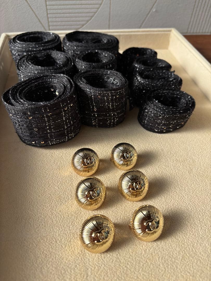 CHANEL ホリデーラッピング　チャーム　2025年　6個セット+リボン