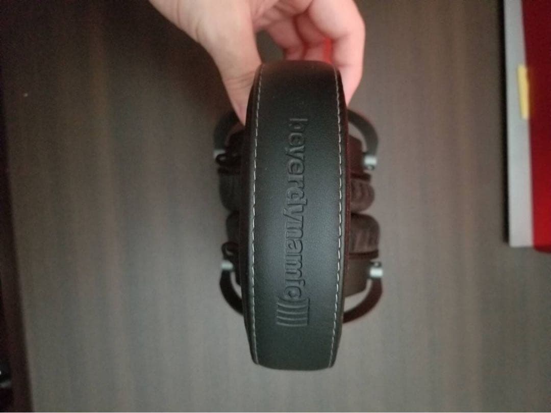 beyerdynamic DT 1990 pro プロ御用達　新品パーツあり